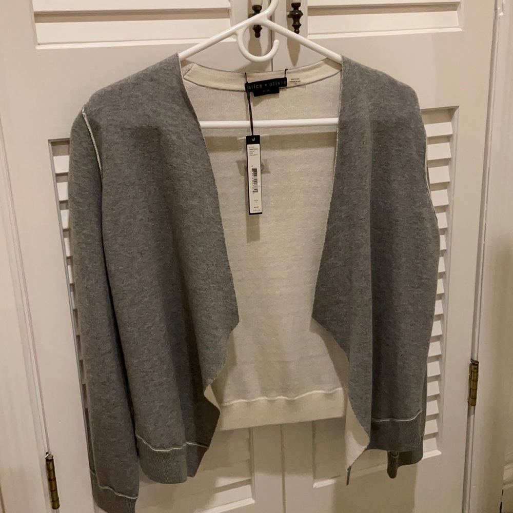 Alice + Olivia Sweater Size S NEVER WORN W TAGS